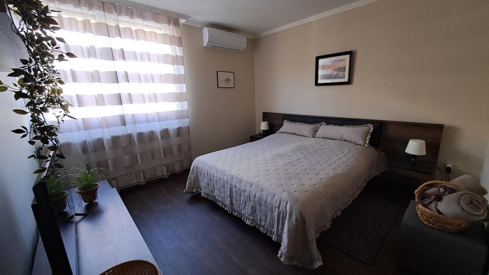 Szilfak City Apartman Гайдусобосло Екстер'єр фото